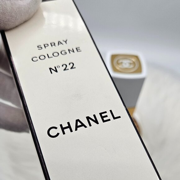 CHANEL No.22 Spray Cologne - Picture 2 of 10